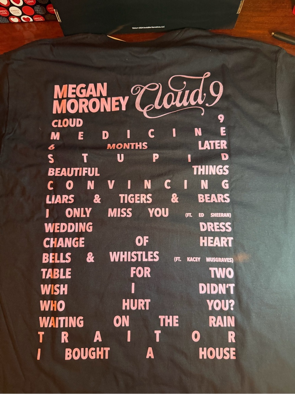 Megan Moroney Cloud 9 Black Graphic T-Shirt Size M Pink Portrait Album Merch - Picture 2 of 8